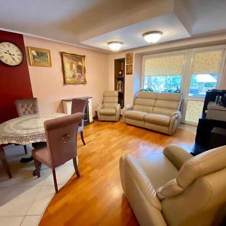Warsaw Garden Apartment 70M2 외부 사진