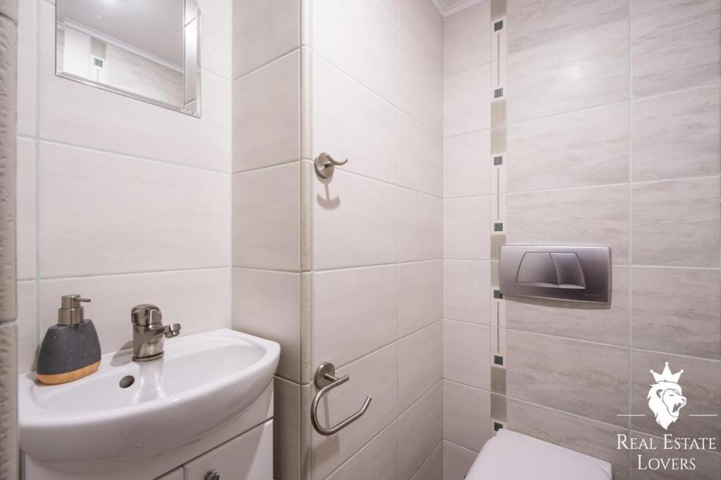 Warsaw Garden Apartment 70M2 외부 사진